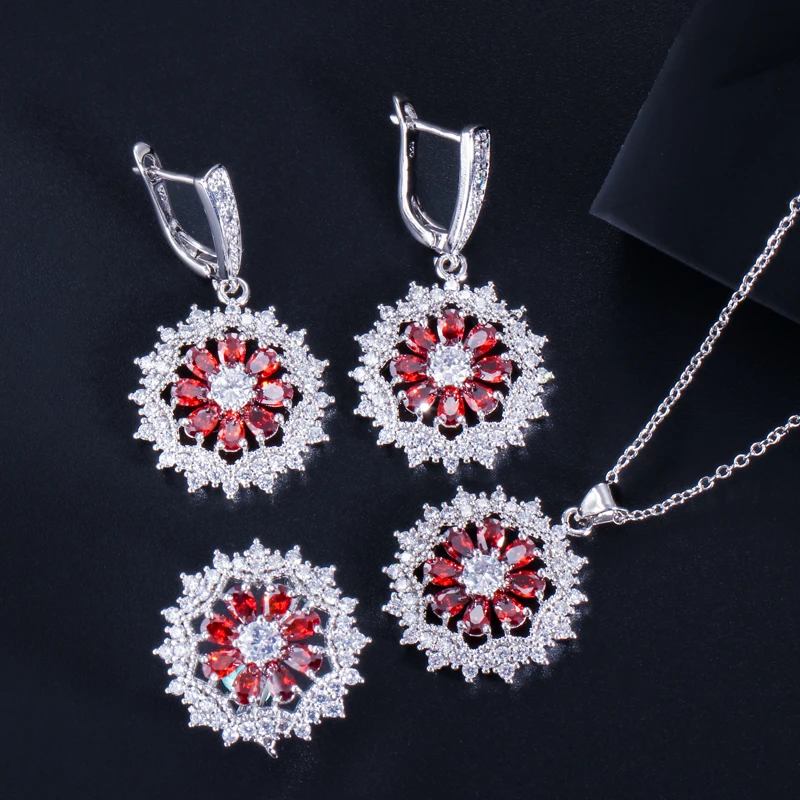 CWWZircons наборы из 3 предметов Модные женские CZ ювелирные аксессуары серебряный цвет зеленый ожерелье и сережки в виде цветка и кольцо набор T327