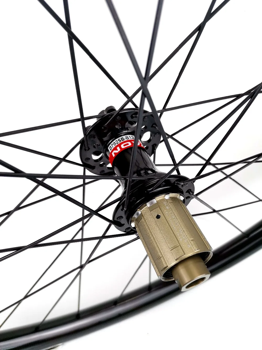 Ассиметричные 29ER MTB AM Углеродные колеса 29 дюймов 35 мм ширина 28 Глубина горный