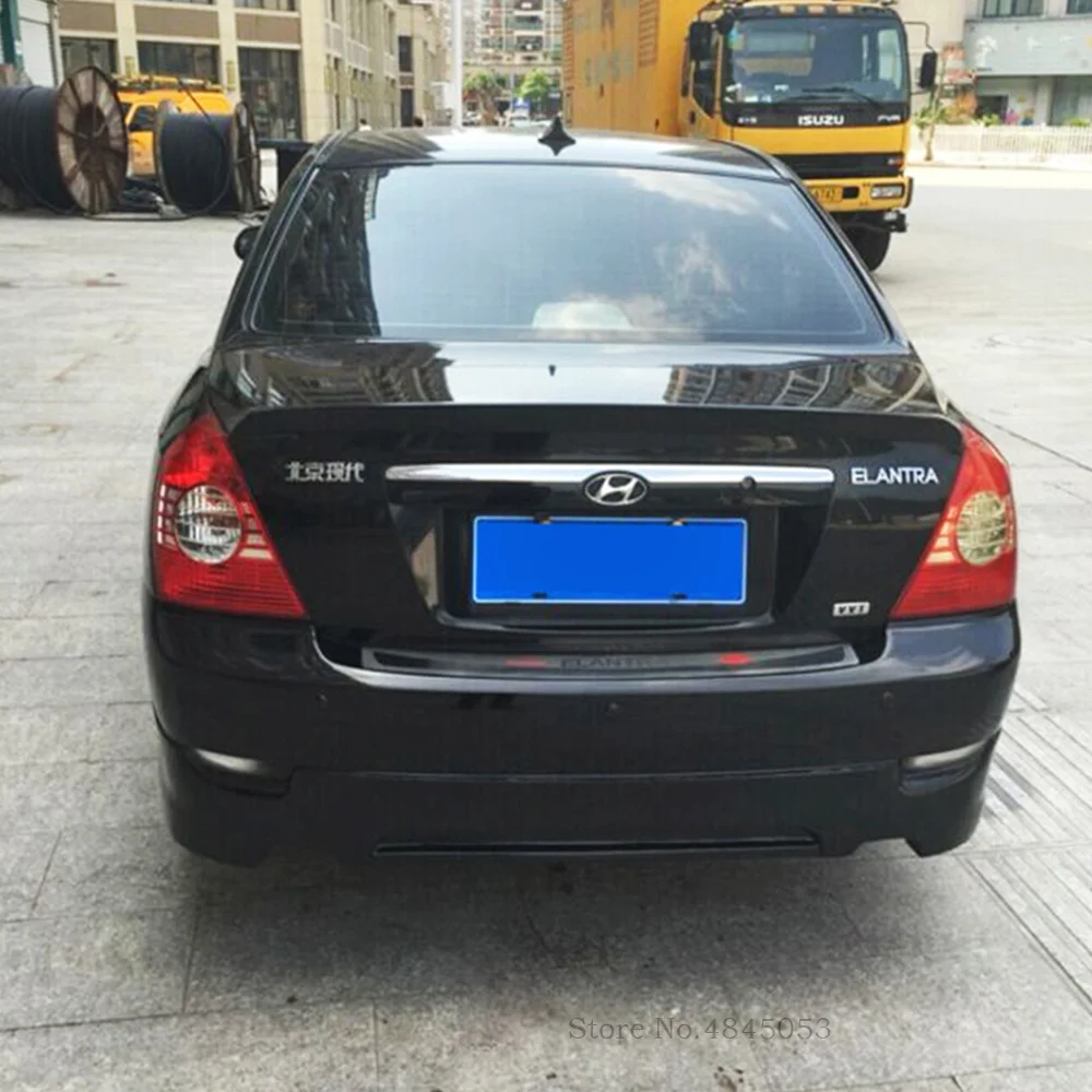 Для HYUNDAI ELANTRA задний спойлер 2004 2005 2006 2007 2008 2009 2010 2011 заднего крыла первоклассника Цвет сзади черно-белые спойлер