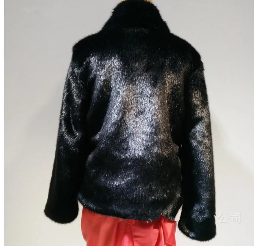 Новые женские короткие куртки с искусственным мехом черные/белые зимние и