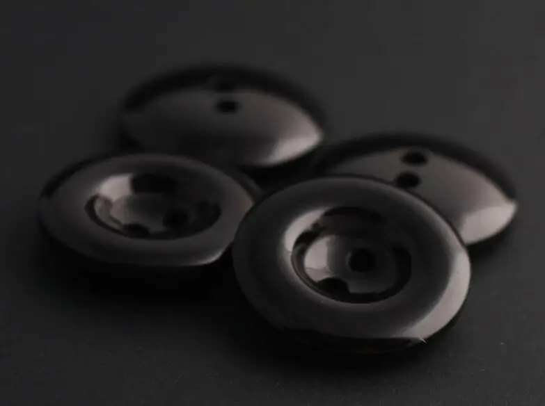 

50pcs High end two-hole coat windbreaker sweater coat round edge universal all black resin button sewing accessories