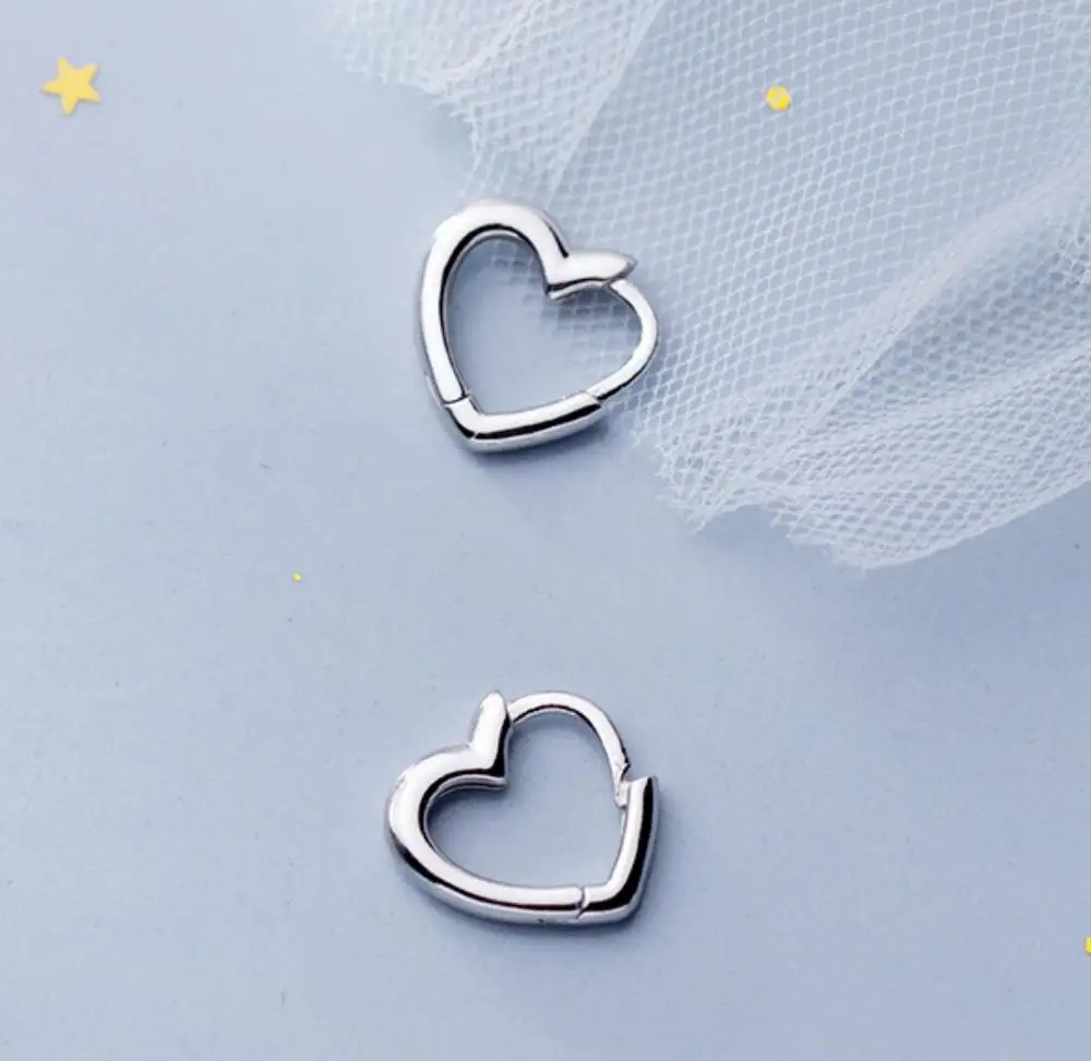 Женские серьги кольца Huggie с сердечками из стерлингового серебра S92 5