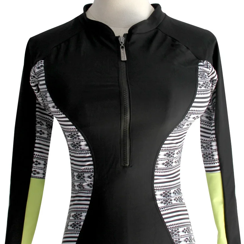 

Women's One Piece Long Sleeve Rash Guard Sun UV Protection Printed Surfing Swimsuit Swimwear Bathing Suit with Pads Beachwear