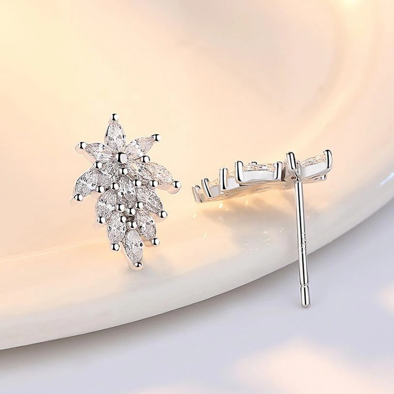 Женские серьги-гвоздики в виде листьев с кристаллами | Украшения и аксессуары
