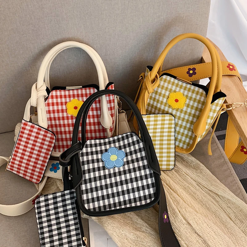 

Plaid Handbag Women Small Canvas Leather Shoulder Bag Summer Cute Composite Bag Girls Crossbody Bag with Coin Purse Wide Strap