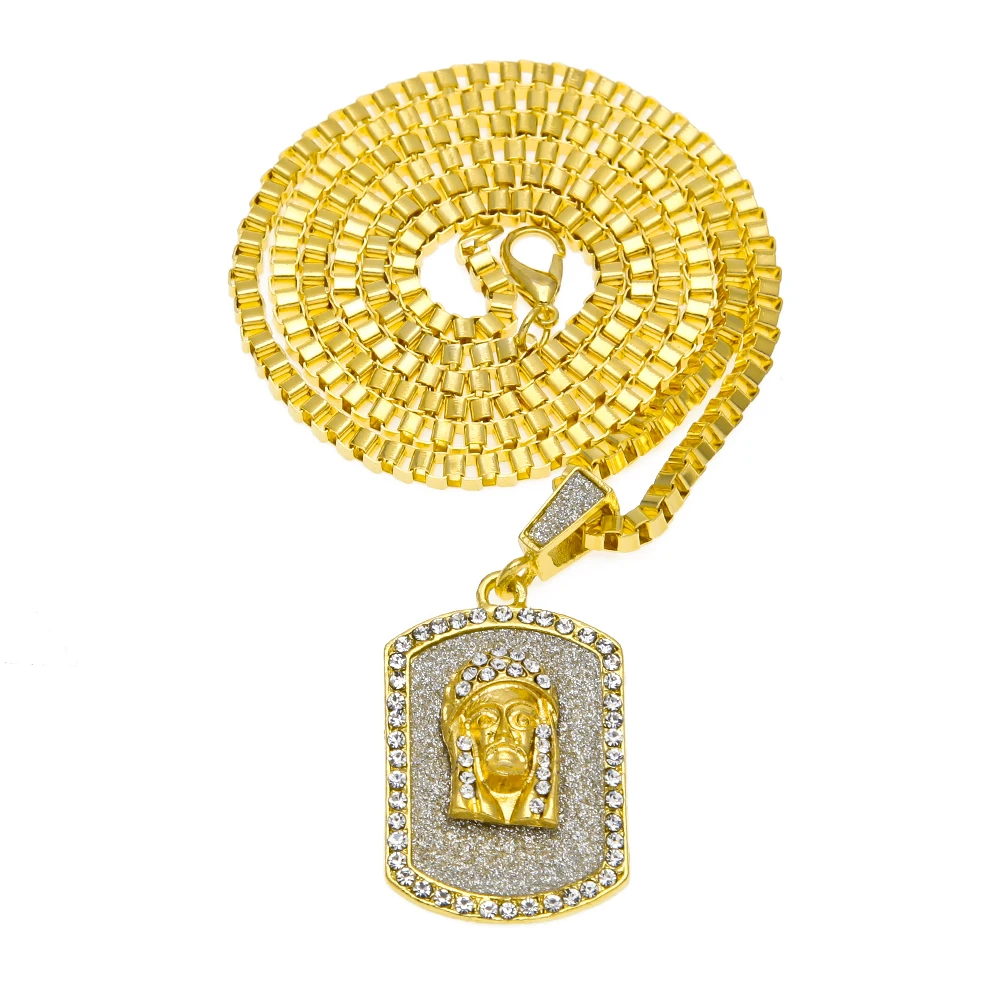 Ожерелье Uwin Jesus Face с подвеской в виде собачки золотого цвета украшенное стразами