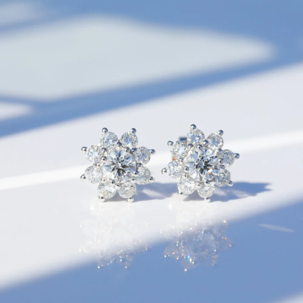 AINUOSHI Роскошные 0.8ct серьги-гвоздики круглой огранки Halo Sun Flower серьги для влюбленных 925 пробы серебряные женские серьги-гвоздики для помолвки ювелирные изделия