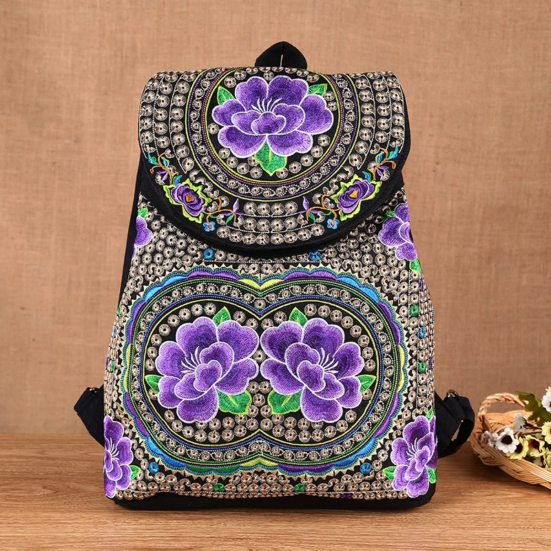 Женский рюкзак с этнической вышивкой в стиле бохо - Фото №1