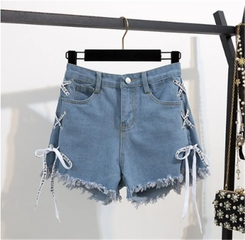 Женская футболка с принтом tether + джинсовая юбка дырками и буквами комплект из