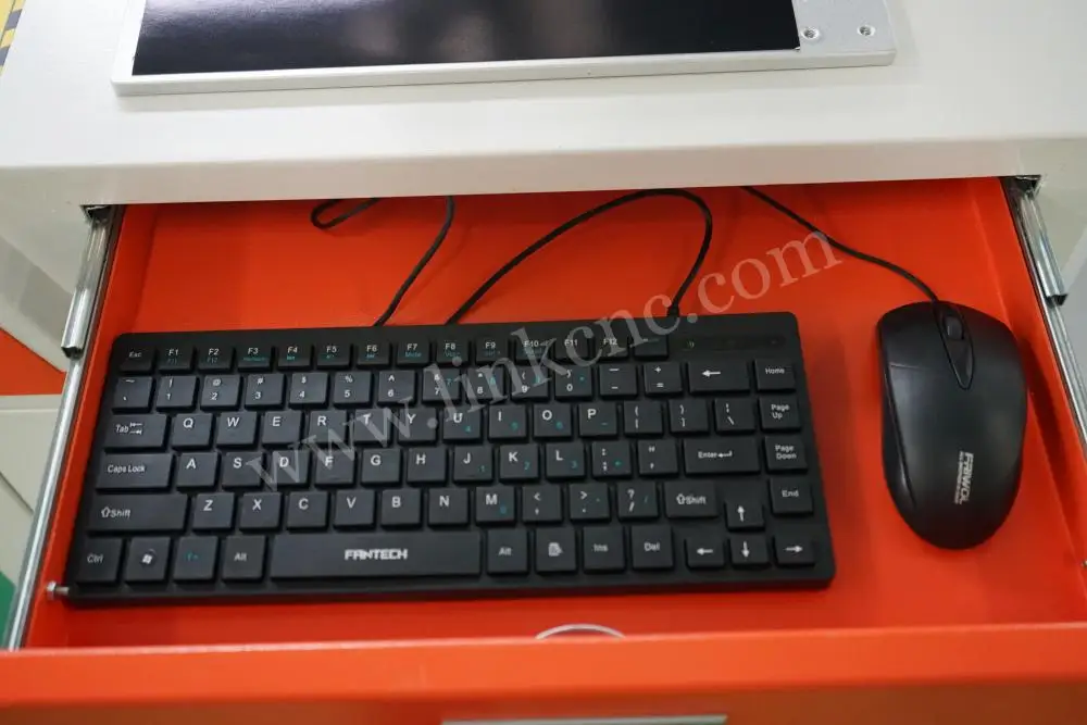 Raycus волоконно лазерная маркировочная машина Настольный алюминиевый рабочий