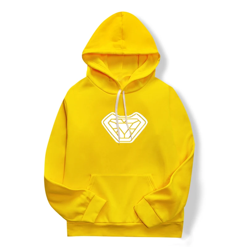 В 2019 году пары могут носить однотонные толстовки с принтом и женские свитшоты