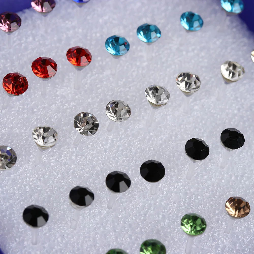 40 шт. Разноцветные серьги гвоздики с кристаллами|Серьги-гвоздики| |