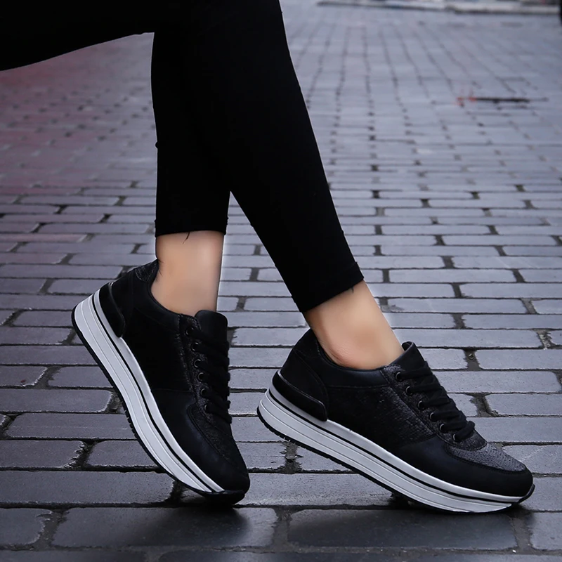 2019 Thick Bottom Increased Ladies Tennis Shoes Female Outdoor Student Flat Sports Shoes Adult Fitness Training Sneakers Women