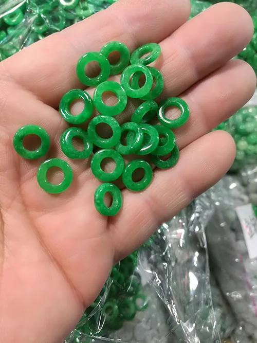 DIY fine jewelry jade green huan Burma parts genuine hand goods every year more than manufacturers selling pendant |