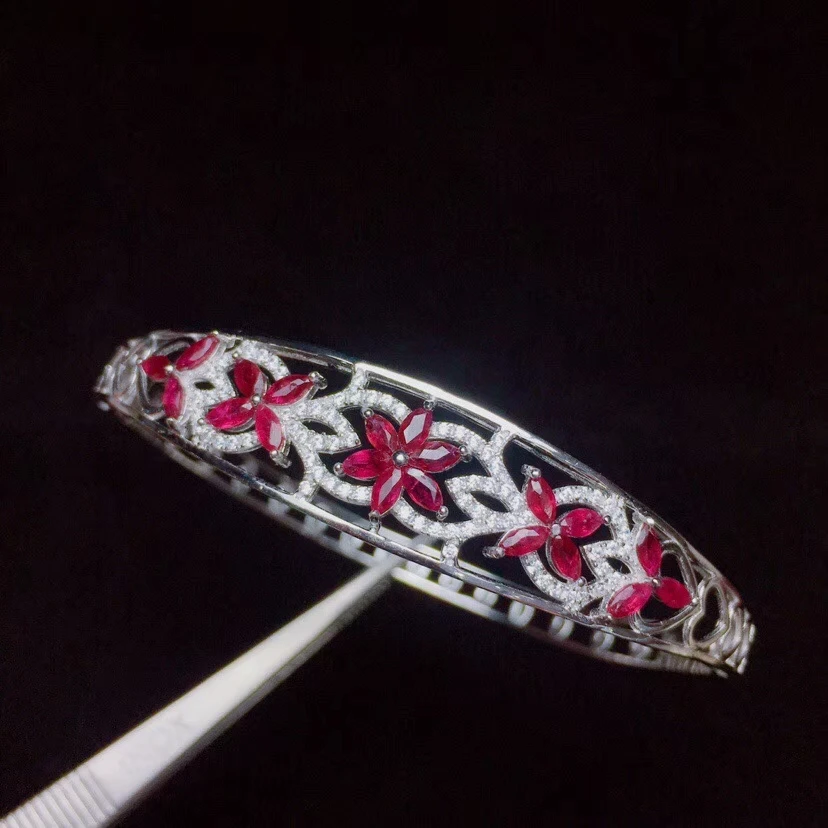 

Natural red ruby gem bangle S925 silver natural gemstone bangle Fashion big wide Flower woman girl weddings gift jewelry