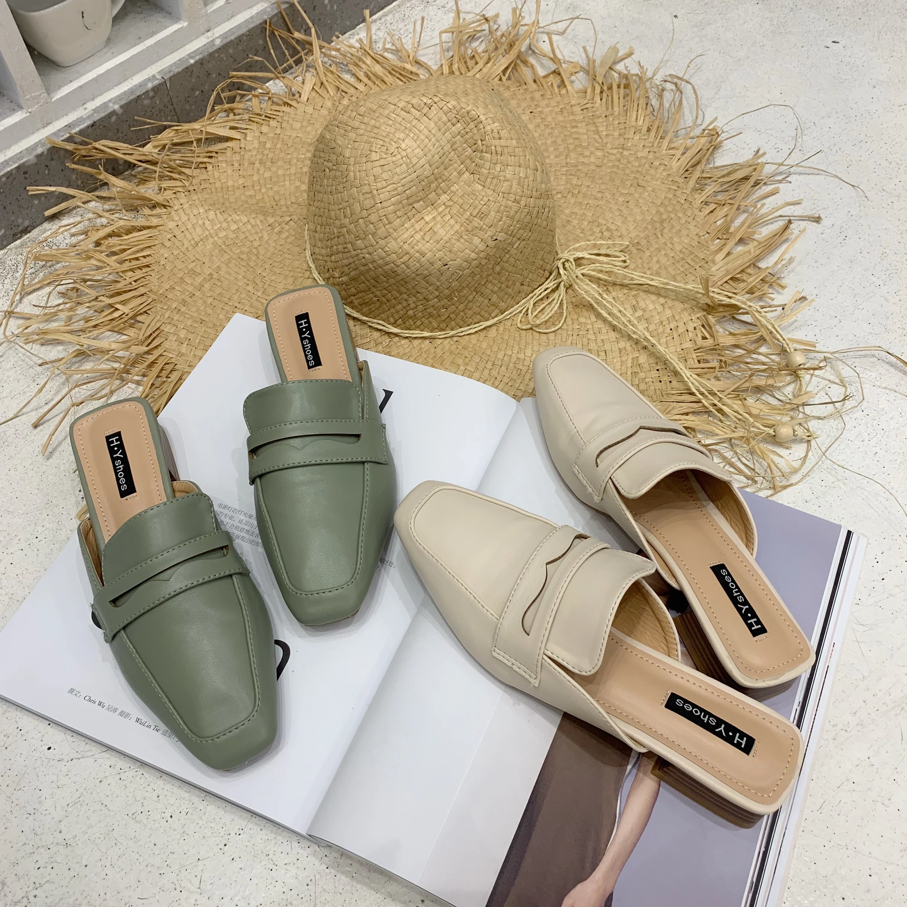 

NIUFUNI Summer Flats Mules Lady Sandals Slippers Slip On Pointed Toe Women Mules Solid Color Outdoor Slipper Shoes Woman Slides