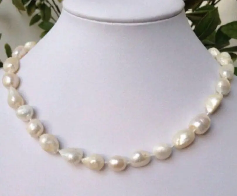

Beautiful Natural 9-10mm baroque white freshwater pearl necklace 20"AAA