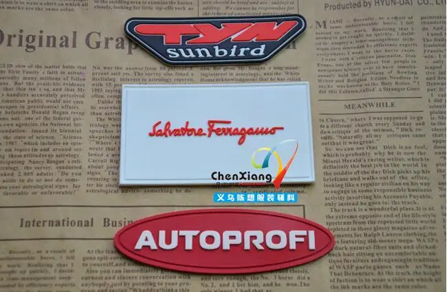 Пользовательские этикетки для одежды кожаные индивидуальные Бесплатная