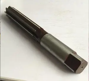 Ручная развертка с прямым хвостовиком 11121314151617181920 мм