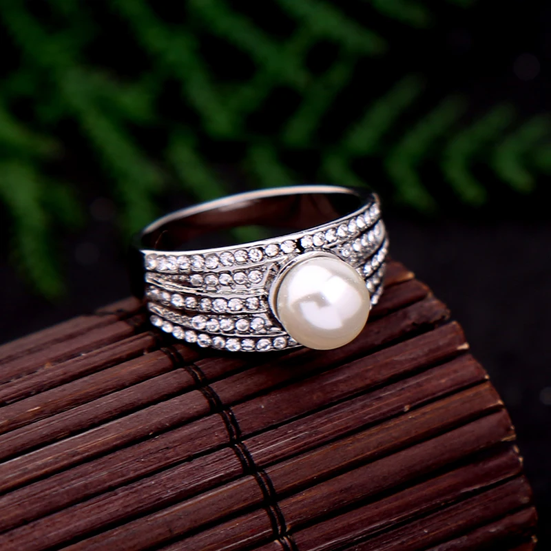 Женские кольца серебряного цвета с искусственным жемчугом прозрачные широкие