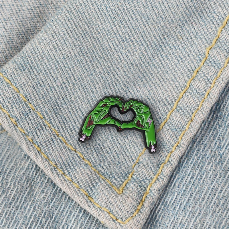 GDHY Green Skeleton Skull Hands Corpse Pins Brooch Heart-shaped Enamel Gothic Lapel Shirt Bag Halloween Jewelry | Украшения и