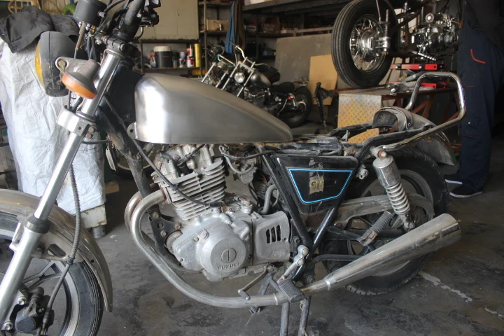 Бесплатная доставка Aftermarket Новый 9L модифицированный резервуар для Bobber Chooper Suzuki