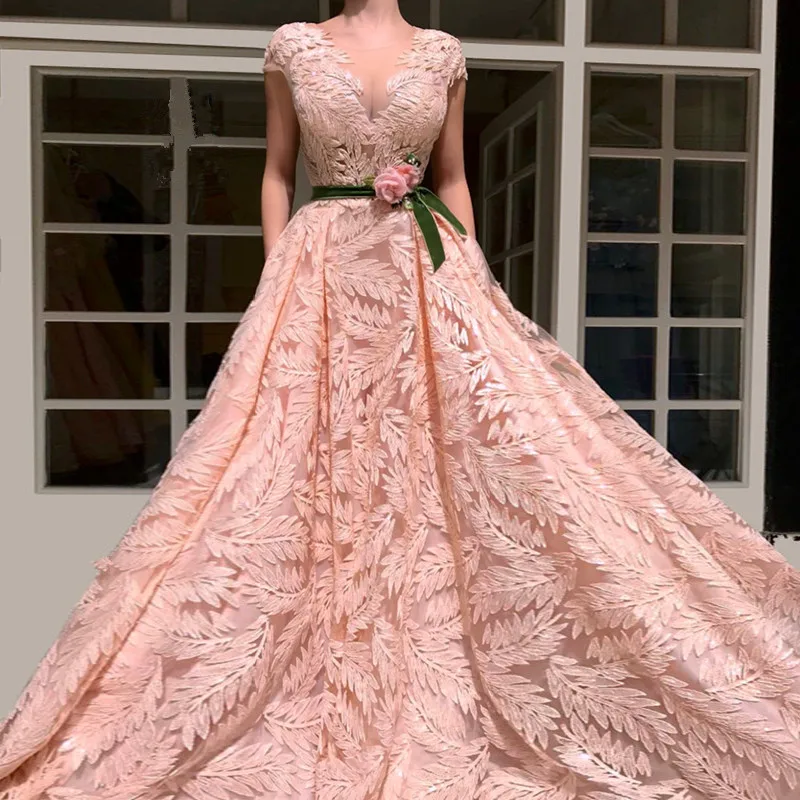 

New Vintage Pink Arabic Formal Evening Dresses Long V-Neck Cap Sleeve Sexy Evening Red Carpet Prom Party Gowns With Sashes