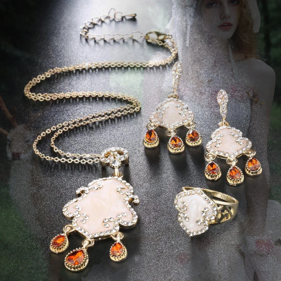 Женский ювелирный комплект из колье серёг и кольца золотистого цвета|earrings rings for