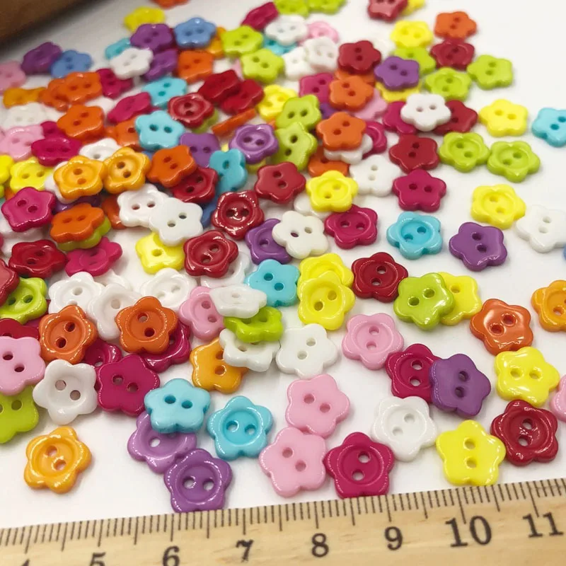 50/100 Pcs 2 отверстия цветок Форма смолы кнопки многоцветный цветок Вышивание Скрапбукинг DIYClothing кнопки PT63