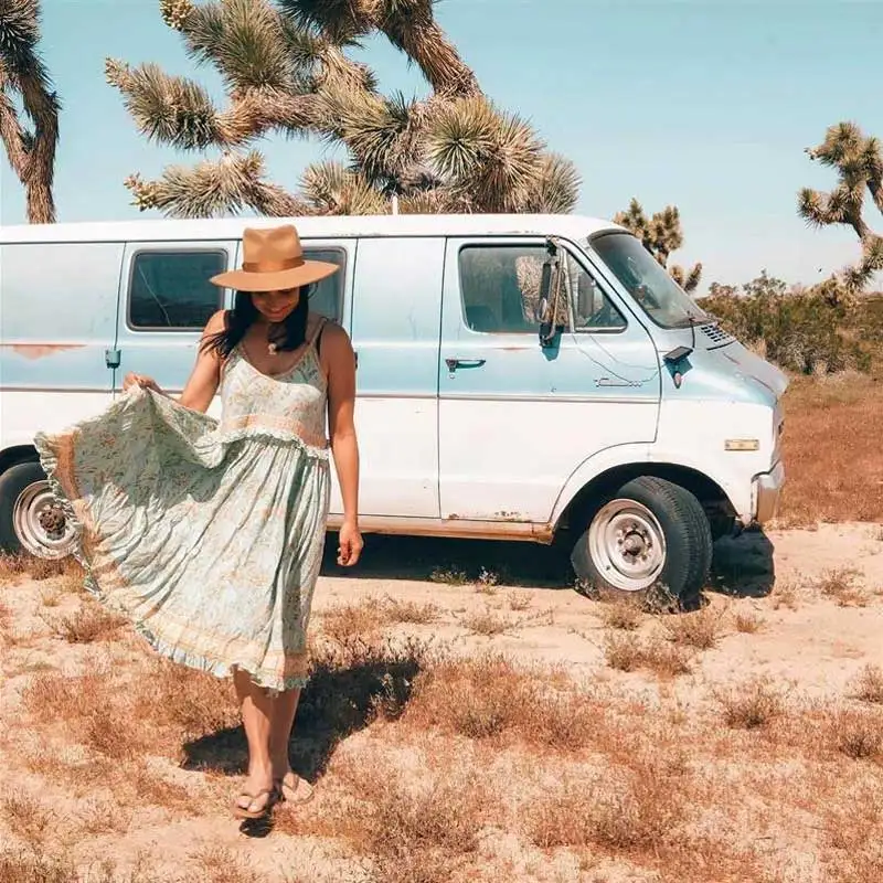 Женское винтажное бирюзовое платье на бретельках BOHO летнее с оборками и