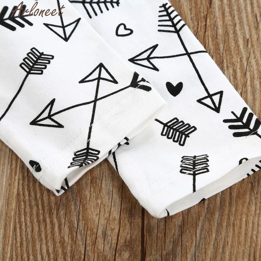 Футболка со стрелами для новорожденных мальчиков и девочек Топы + штаны шапочка