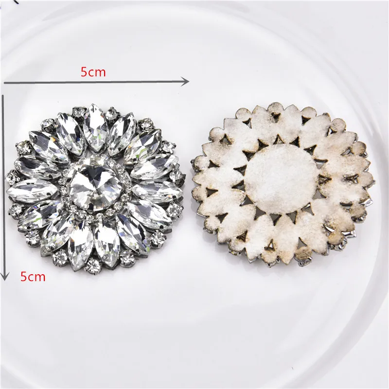 010 2pcs/Lot mix Crystal Rhinestone Applique Flatback Sew On Claw Rhinestone pearl For Wedding Dress Decoration Belt Shoes Clothing - Цвет: 010