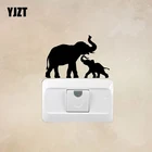 YJZT художественная виниловая наклейка на стену, слон, семья африканских животных, декор детской комнаты, наклейки-переключатели 17SS0285