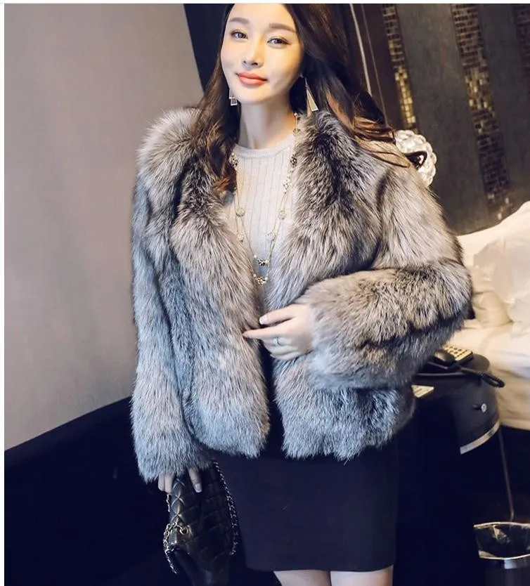 Женская короткая приталенная куртка из искусственного меха с круглым вырезом|fur