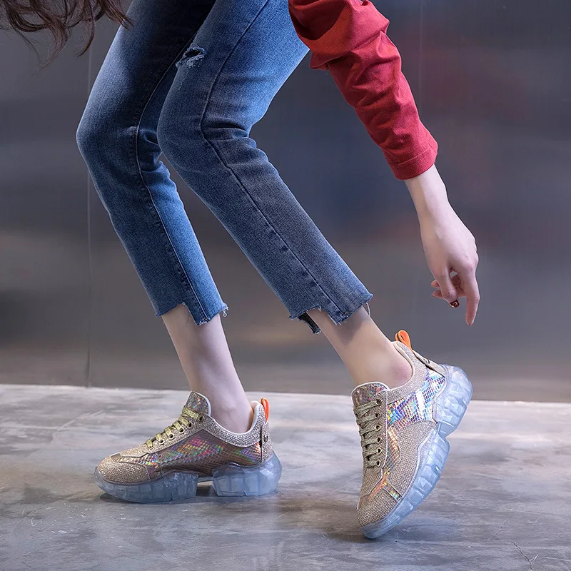 Новинка прозрачные кроссовки на платформе с блестками обувь для папы женская