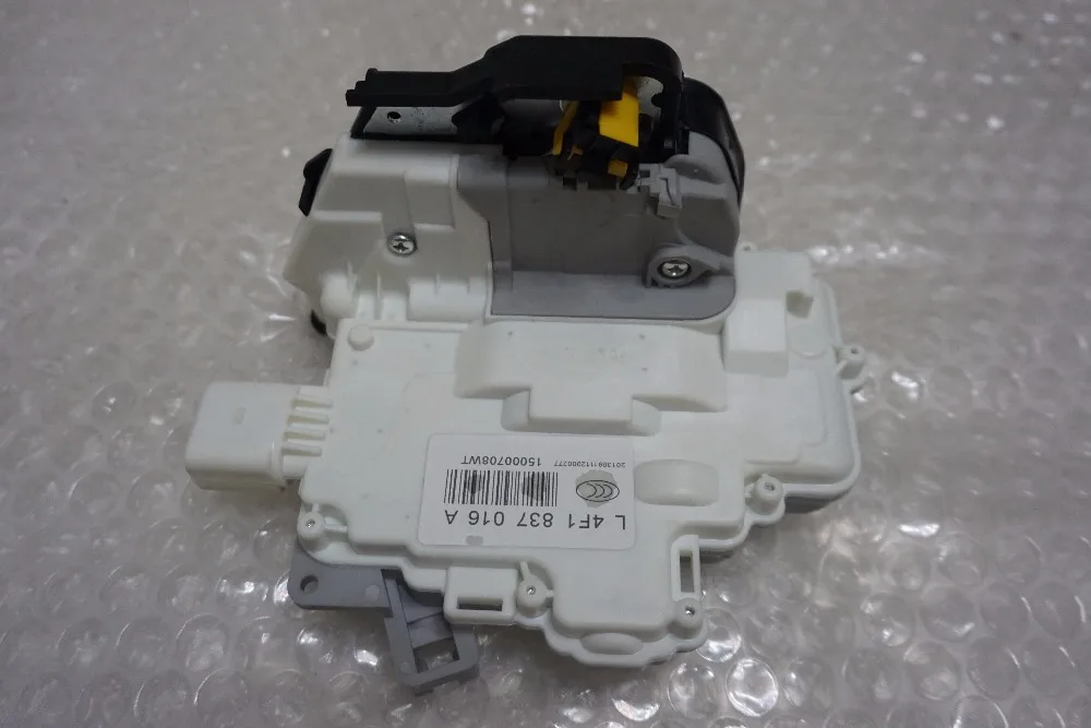 Бесплатная доставка для замка передней правой двери Audi A3/S3 A6/S6 C6 A8/S8 R8 RS3 RS6 8p Seat Exeo 4F1837016.