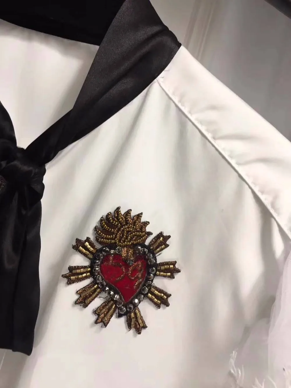 Коллекция, женская блуза с кружевной вышивкой для всех влюбленных, женская блуза, интенсивная работа, значок с сердцем, летний топ, Повседневная рубашка
