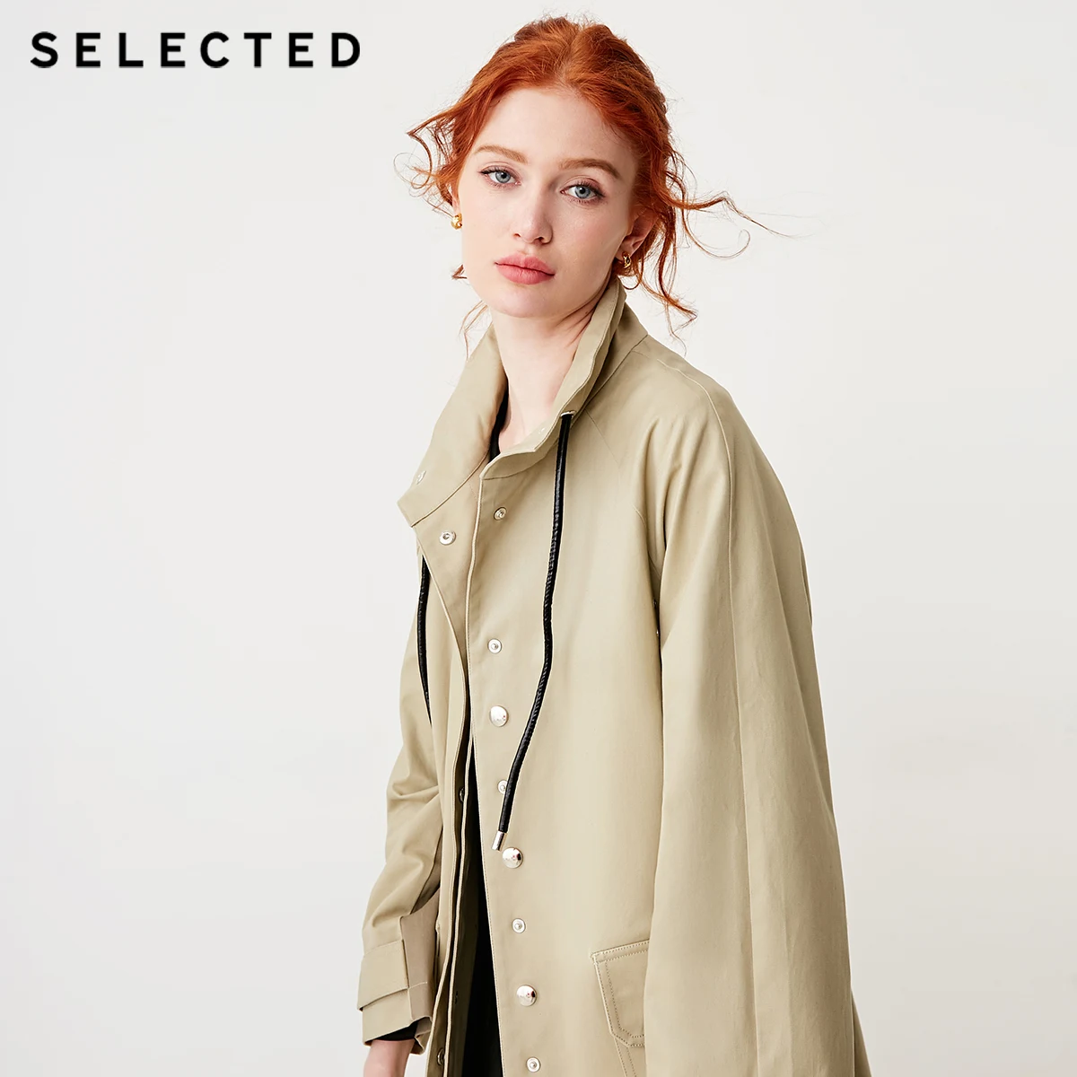 Женская ветровка из смешанного хлопка разных цветов со стоячим воротником и