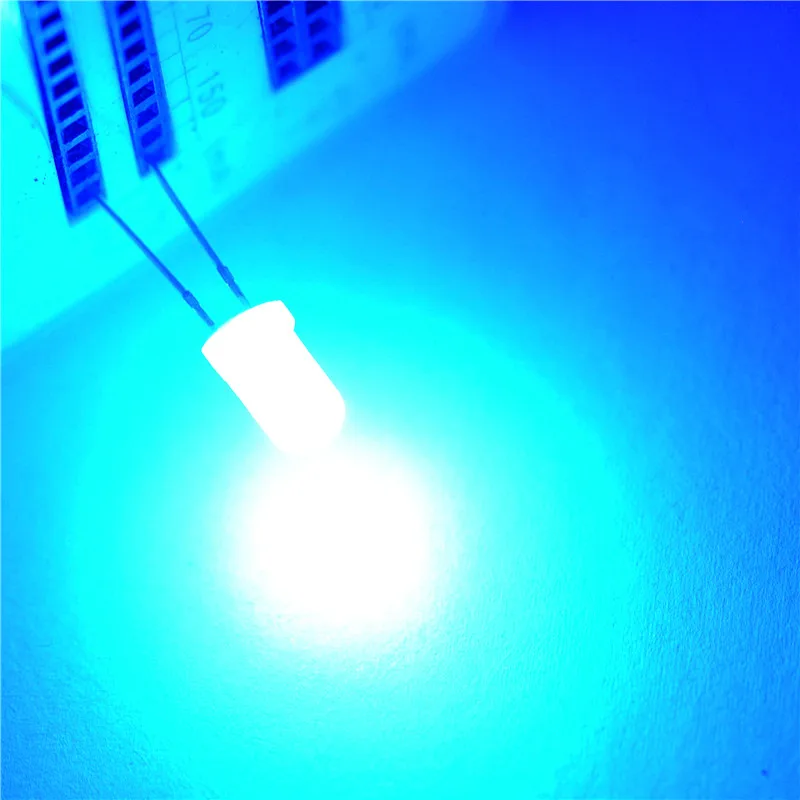 

300pcs 5MM white hair blue light-emitting tube super bright LED led blue light-emitting tube blue LED