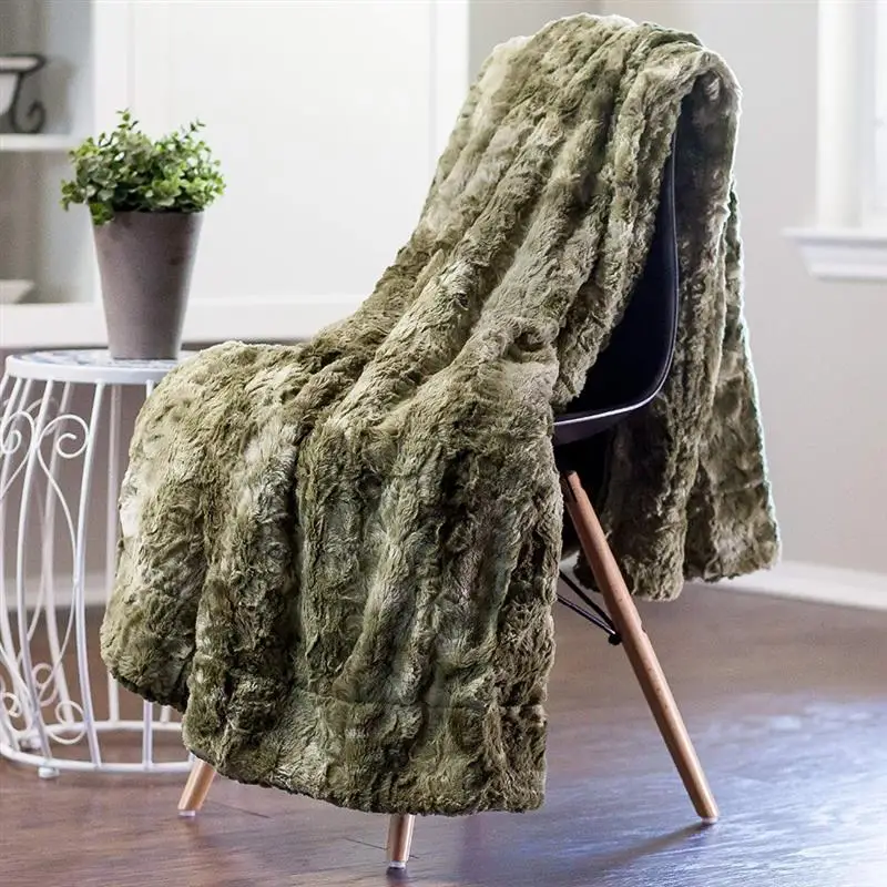 LOVINSUNSHINE Fluffy Rabbit Fur Plush Blanket Chunky Warm Sofa Blanket Twin Full Size Soft Mink Throw Couch Chair Bed Blankets