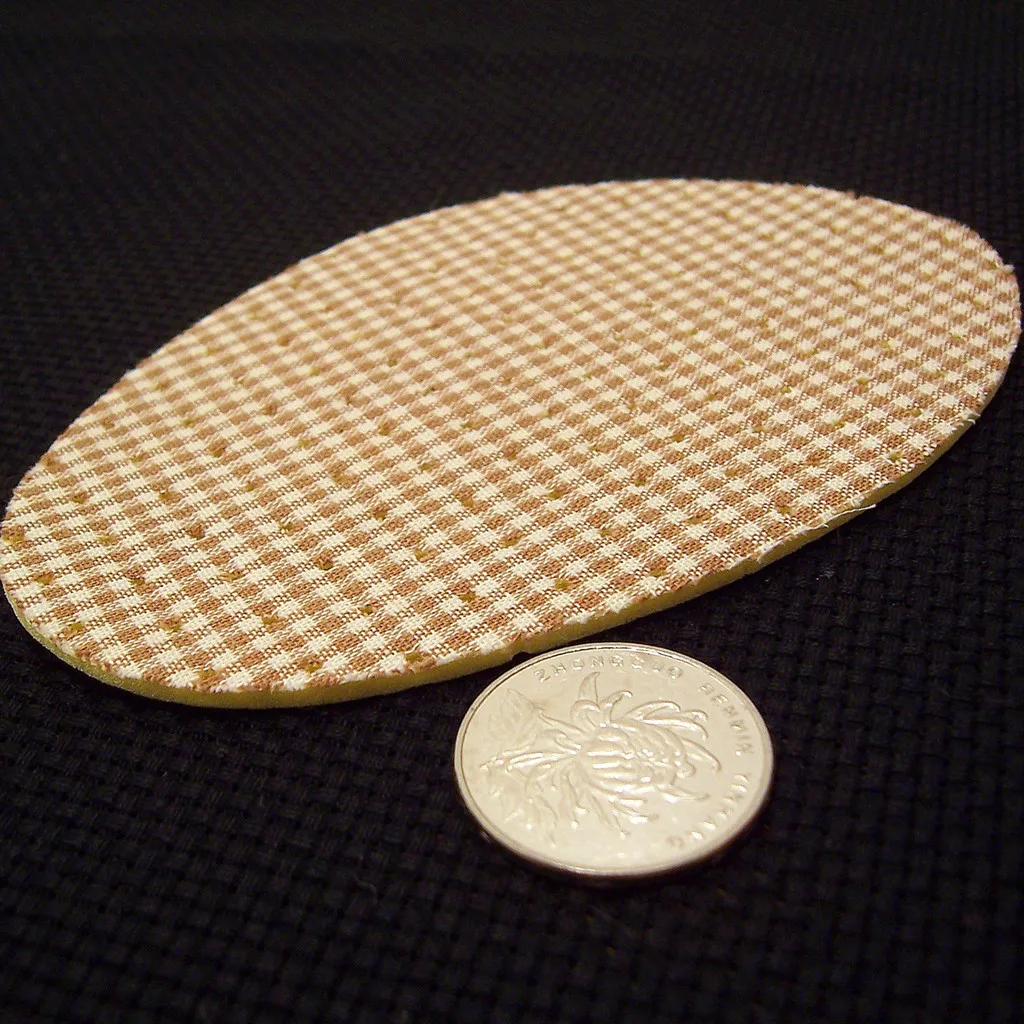 

Wholessale 10 Pairs Grid Cloth Pad Silicone Cush Massage Foot Care Insert Anti Slip Forefoot Pad