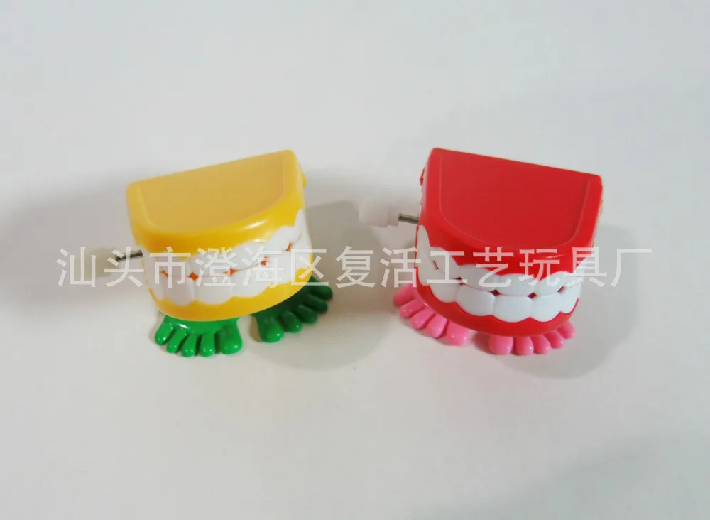 50 PCS Plastic Toys Jump Teeth with Chain for Children #18440 | Игрушки и хобби