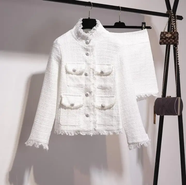Женский шерстяной костюм-двойка белая куртка с длинным рукавом и бахромой