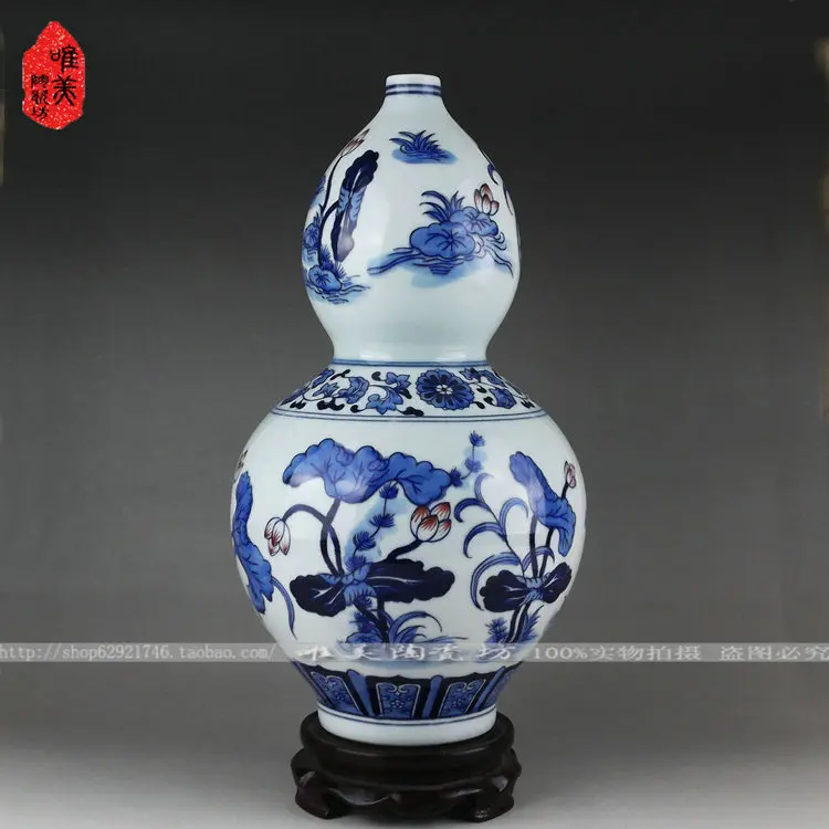 

The real thing Jingdezhen blue and white vase hand-painted ceramic antique blue and white lotus gourd bottle