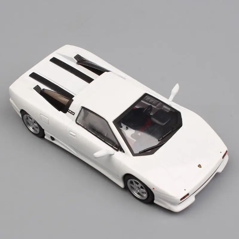 Редкая Классическая литая Игрушечная модель в масштабе 1:43 Lambor ghini P140 1998