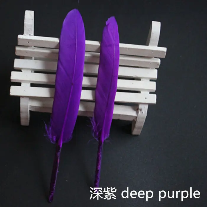 purple Дешевые для продажи 50x красочные окрашенные Свободные гусиные перья из Индии; для головного убора DIY свадебный букет украшения ремесло для домашнего декора - Цвет: purple