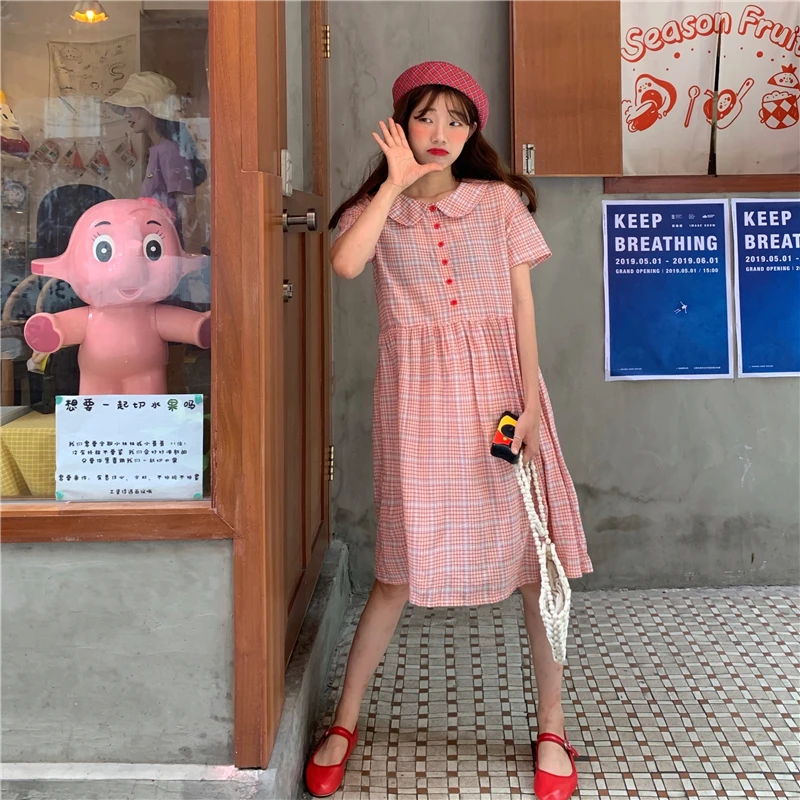Летнее офисное пляжное платье в клетку с воротником-кукольным воротником