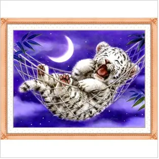 Фабричный магазин с принтом Набор для вышивки крестиком колыбель белый тигр