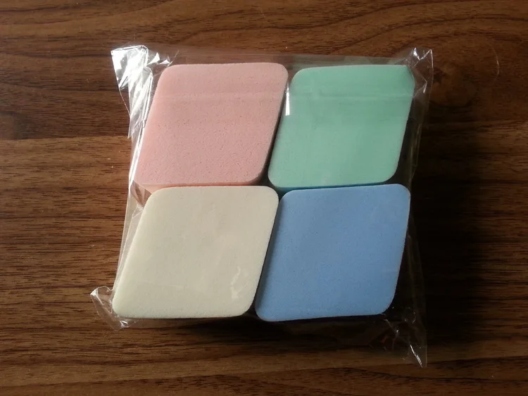 4Pcs Fashion Brand Makeup Smooth Foundation Sponge Puff Beauty Convenient Diamond Patterns SK88 |