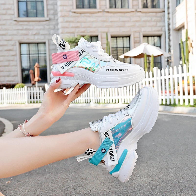 

2020 Spring Female Breathable Sneakers Sexy Round Toe Thick Bottom Sports Shoes Women Casual Shoes Ladies Mesh Running Shoes